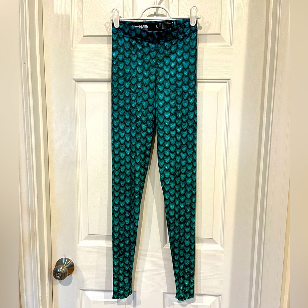 Black Milk Clothing x Game of Thrones Rhaegal Dragon Egg Leggings S